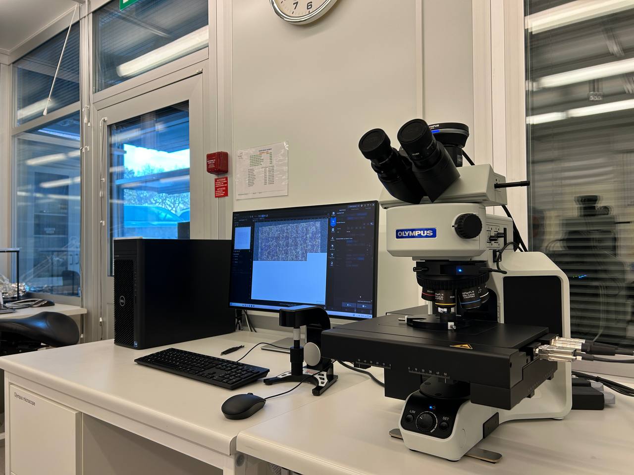 Picture of Microscope - Olympus BX53M System Microscope
